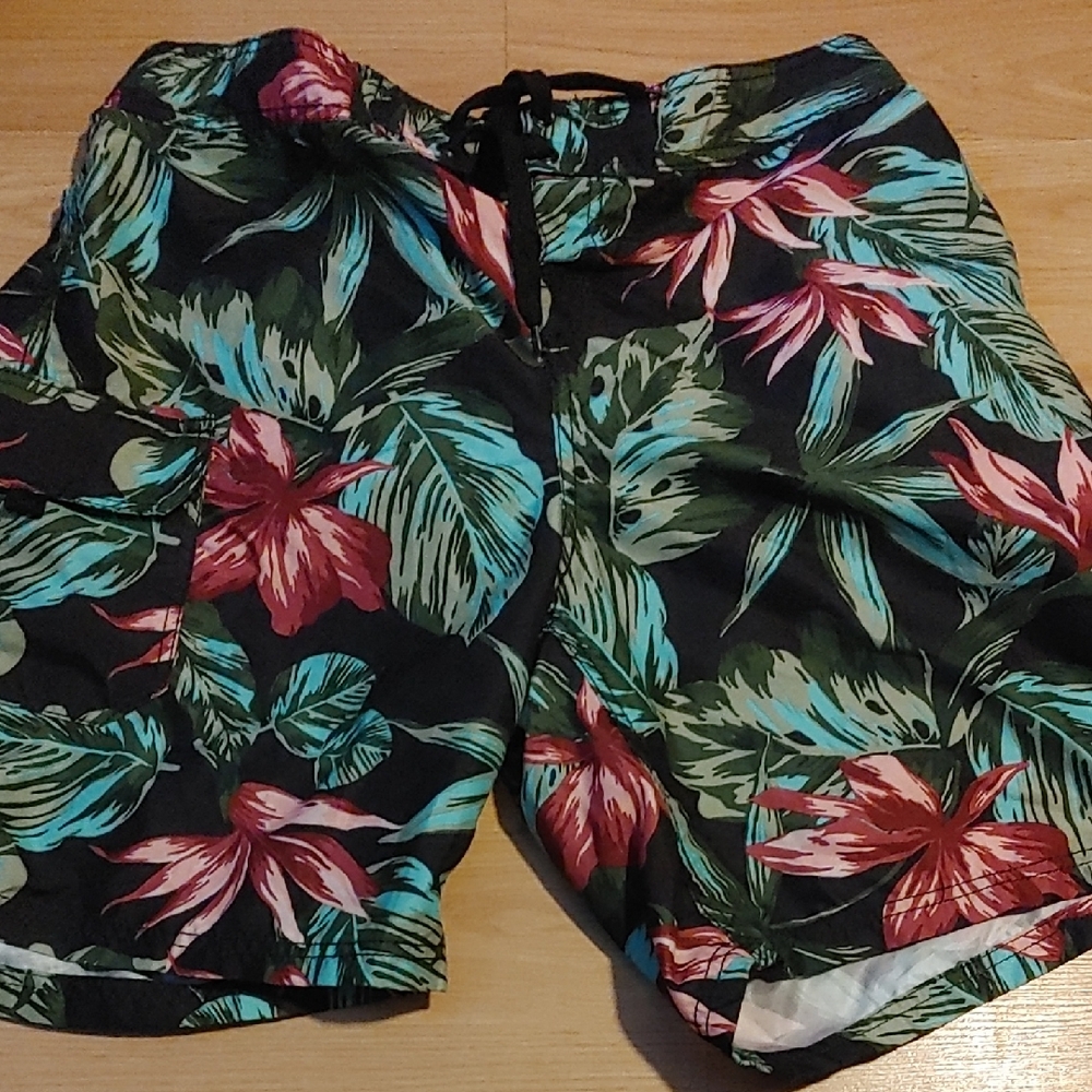 Tropical Floral Shorts Sz 1X